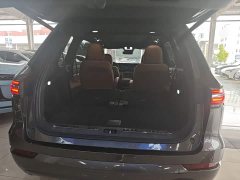 Li Auto ONE Extended Range 6-Seater - ფოტო 18