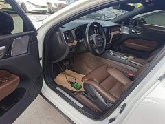 Volvo XC60 B5 AWD Luxury Smart Elegant Edition - ფოტო 15