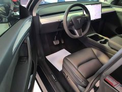 Tesla Model Y Rear-Wheel Drive - ფოტო 15