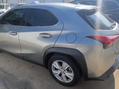 Lexus UX 200 Special Edition - ფოტო 4