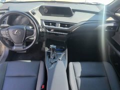 Lexus UX 200 Special Edition - ფოტო 9