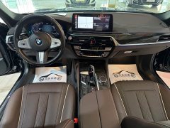 BMW 5 Series Facelift 525Li M Sport Package - ფოტო 17