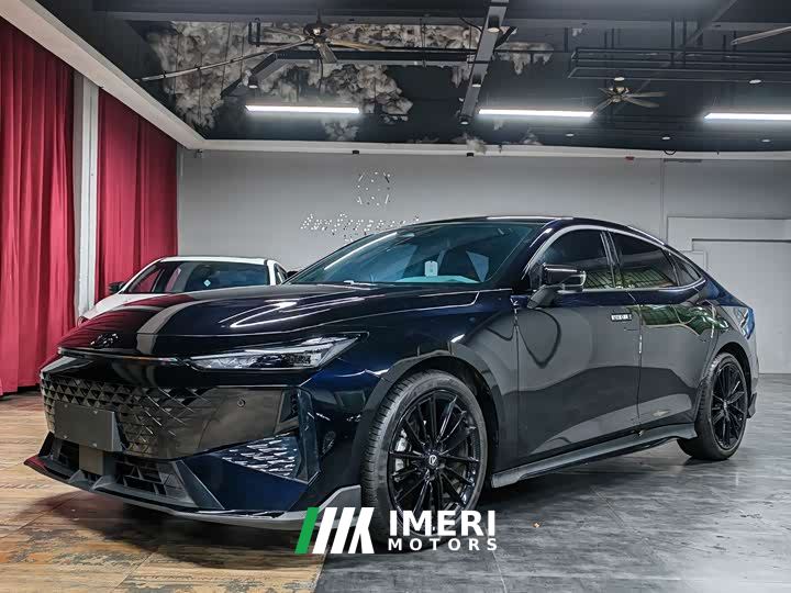 Changan UNI-V 1.5T Premium Sport