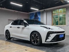 Lynk & Co 03 1.5T DCT Pro - ფოტო 3