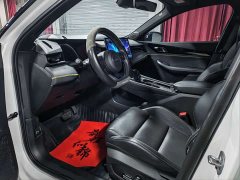 Lynk & Co 03 1.5T DCT Pro - ფოტო 4