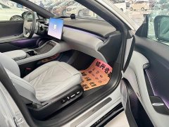 NIO ET5T Natural Wonderland Edition 100kWh Touring - photo 12