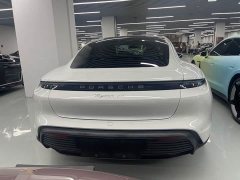 Porsche Taycan 4S - ფოტო 17