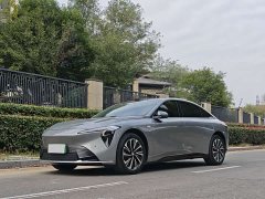 Buick Zhijing L7 EREV Luxury Xiaoyao Smart Driving Edition - фото 1