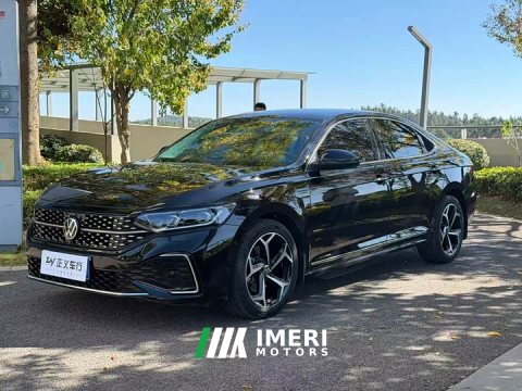 2023 Volkswagen Passat 330TSI Luxury - ავტომობილი ჩინეთიდან