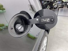 Land Rover Discovery 360PS S - ფოტო 9