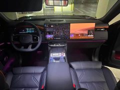 Zeekr 9X Obsidian Black 70kWh Six-Seater - ფოტო 6