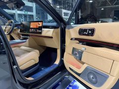 Zeekr 9X Hyper Edition 70kWh Six-Seater - ფოტო 12