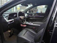Cadillac XT5 2.0T Luxury - ფოტო 3
