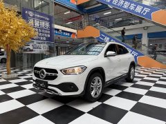 Mercedes-Benz GLA Facelift GLA 180 - фото 1