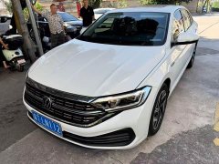 Volkswagen Jetta Facelift 300TSI DSG Excellence Edition - ფოტო 2