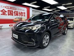 Toyota Sienna 2.5L Hybrid Comfort Edition - фото 1