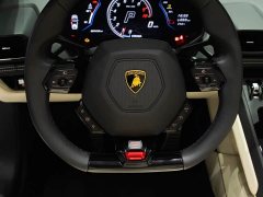 Lamborghini Huracán EVO RWD Spyder - ფოტო 15