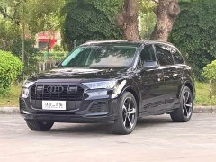Audi Q7 55 TFSI quattro S line Prestige - фото 1