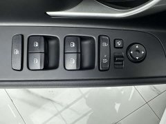 Hyundai Elantra 1.5L CVT Luxury - photo 14