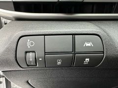 Hyundai Elantra 1.5L CVT Luxury - photo 16