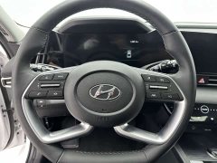 Hyundai Elantra 1.5L CVT Luxury - photo 17