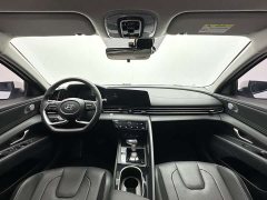 Hyundai Elantra 1.5L CVT Luxury - photo 6