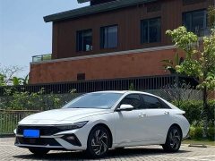 Hyundai Elantra 1.5L CVT GLX Elite - фото 1
