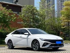 Hyundai Elantra 1.5L CVT GLX Elite - фото 3