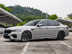 BMW M5 - ფოტო 1