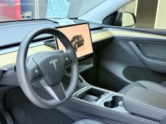 Tesla Model Y Facelift Rear-Wheel Drive - ფოტო 4