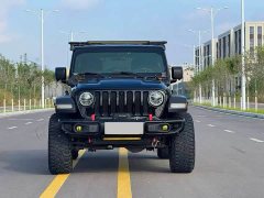 Jeep Wrangler 2.0T Sahara Four-Door - фото 2