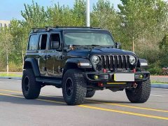 Jeep Wrangler 2.0T Sahara Four-Door - фото 3