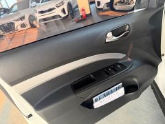 Kia Yepao 1.4L CVT Sunroof Edition - фото 12