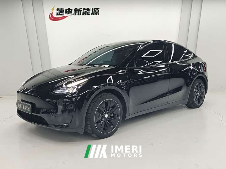 Tesla Model Y Facelift Rear-Wheel Drive