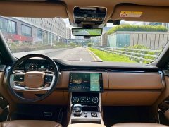 Land Rover Range Rover 3.0 L6 400PS Prestige Seven-Seat Extended Wheelbase - фото 10