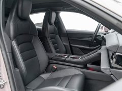 Porsche Taycan - ფოტო 10