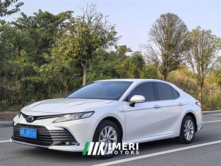 Toyota Camry Hybrid 2.5L HGVP Leading Edition - ავტომობილი ჩინეთიდან