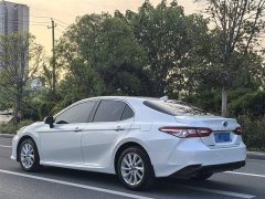 Toyota Camry Hybrid 2.5L HGVP Leading Edition - ფოტო 4