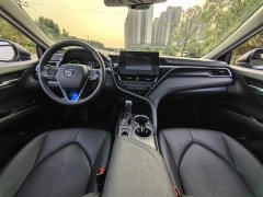 Toyota Camry Hybrid 2.5L HGVP Leading Edition - ფოტო 9