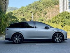 Li Auto i6 Four-Wheel Drive Standard Edition - ფოტო 14