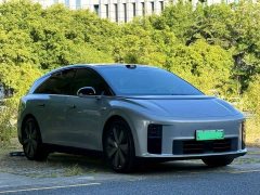 Li Auto i6 Four-Wheel Drive Standard Edition - ფოტო 3