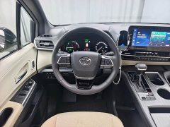 Toyota Grevias 2.5L Hybrid Premium VIP Edition - ფოტო 13