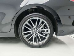 Toyota Camry 2.5G Luxury - photo 16