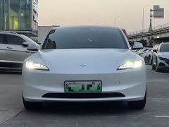 Tesla Model 3 Rear-Wheel Drive - ფოტო 2