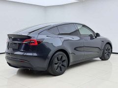 Tesla Model Y Rear-Wheel Drive - ფოტო 9