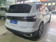 Volkswagen Touareg 300TSI Two-Wheel Drive Moonlight Edition - фото 13