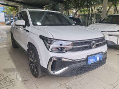 Volkswagen Touareg 300TSI Two-Wheel Drive Moonlight Edition - фото 3