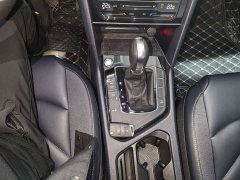 Volkswagen Touareg 300TSI Two-Wheel Drive Moonlight Edition - фото 9