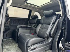 Honda Odyssey 2.0L e:HEV Luxury - ფოტო 10