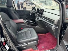 Honda Odyssey 2.0L e:HEV Luxury - ფოტო 9